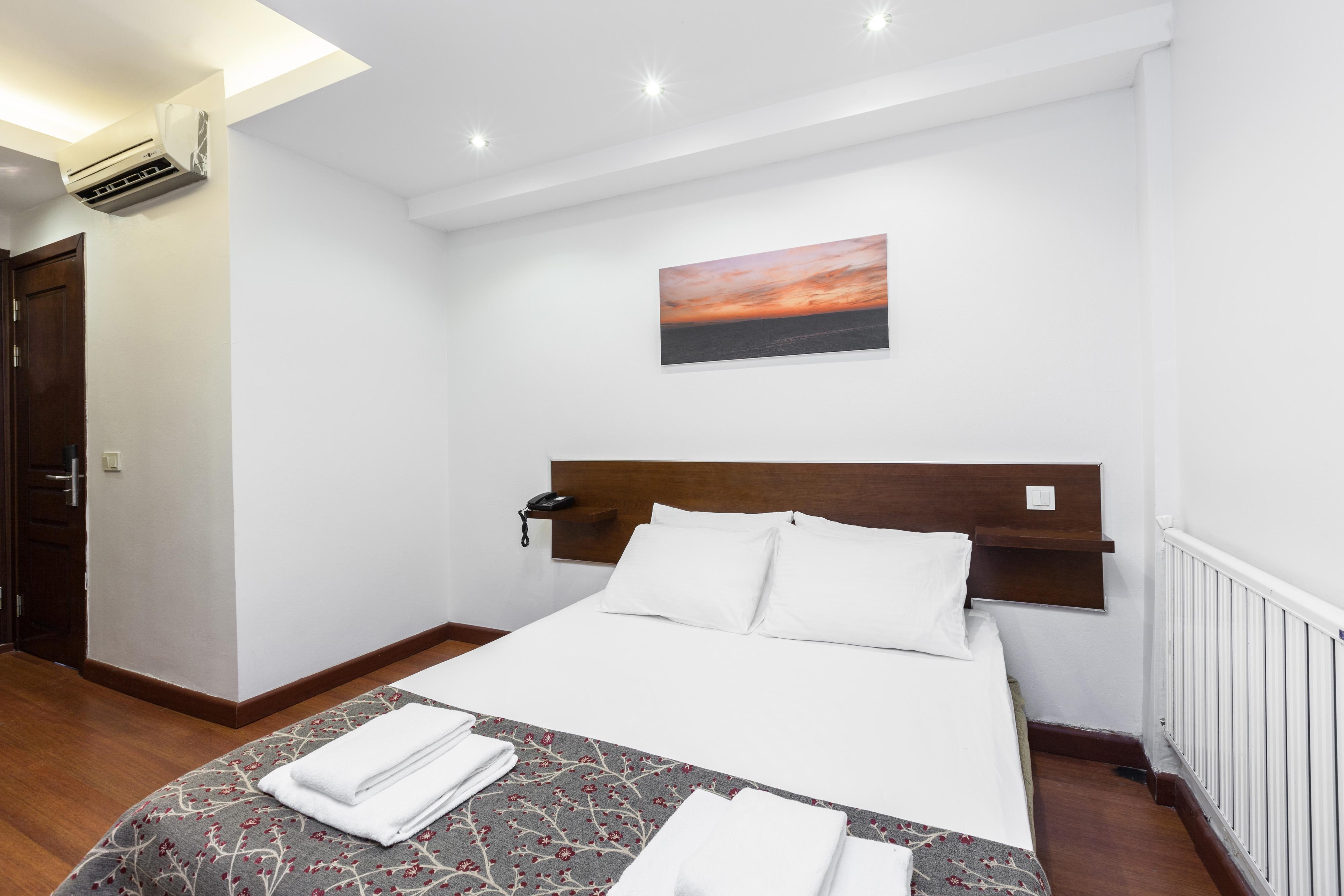 Buyukada Comfort Otel Adalar Zewnętrze zdjęcie