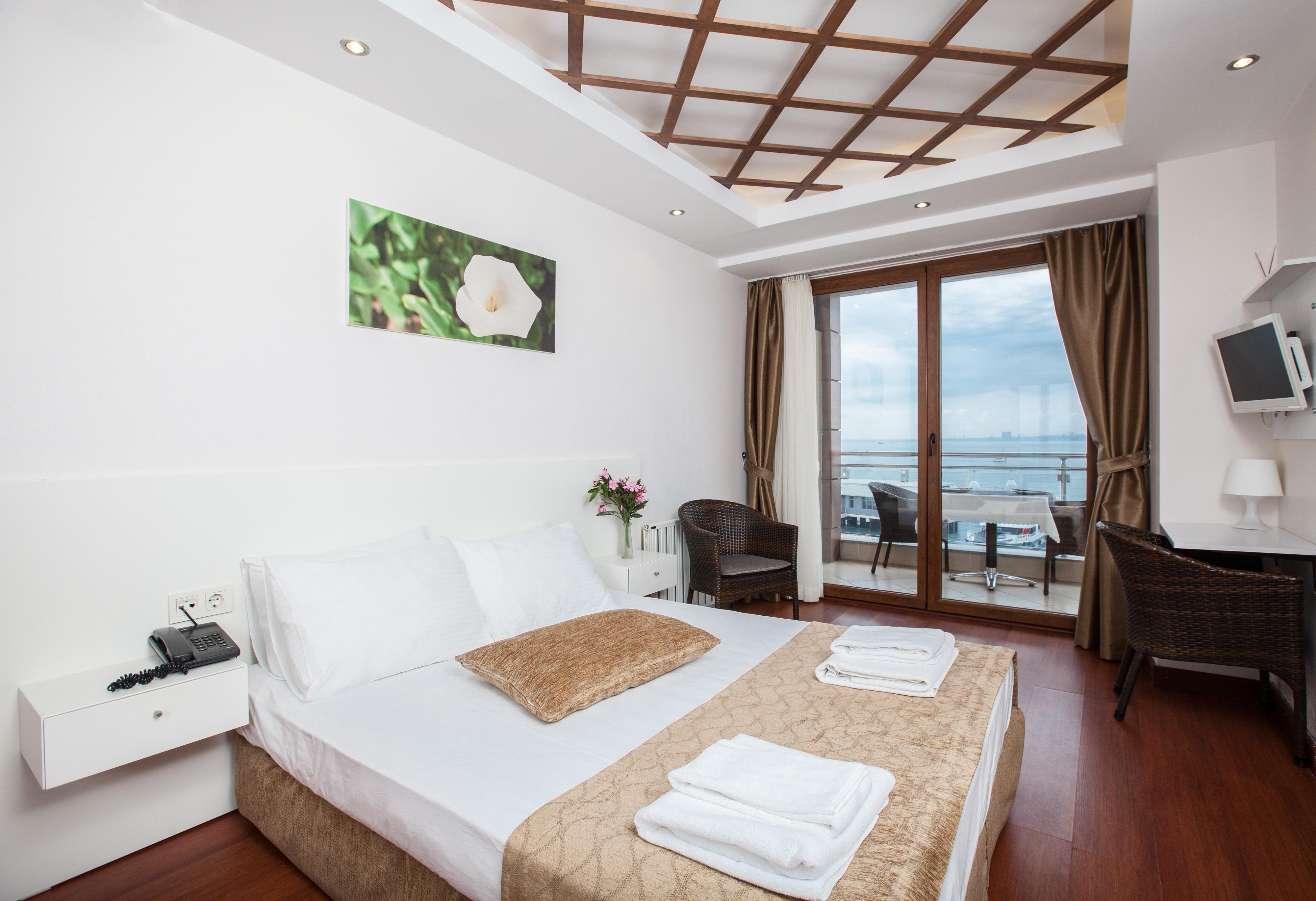 Buyukada Comfort Otel Adalar Zewnętrze zdjęcie