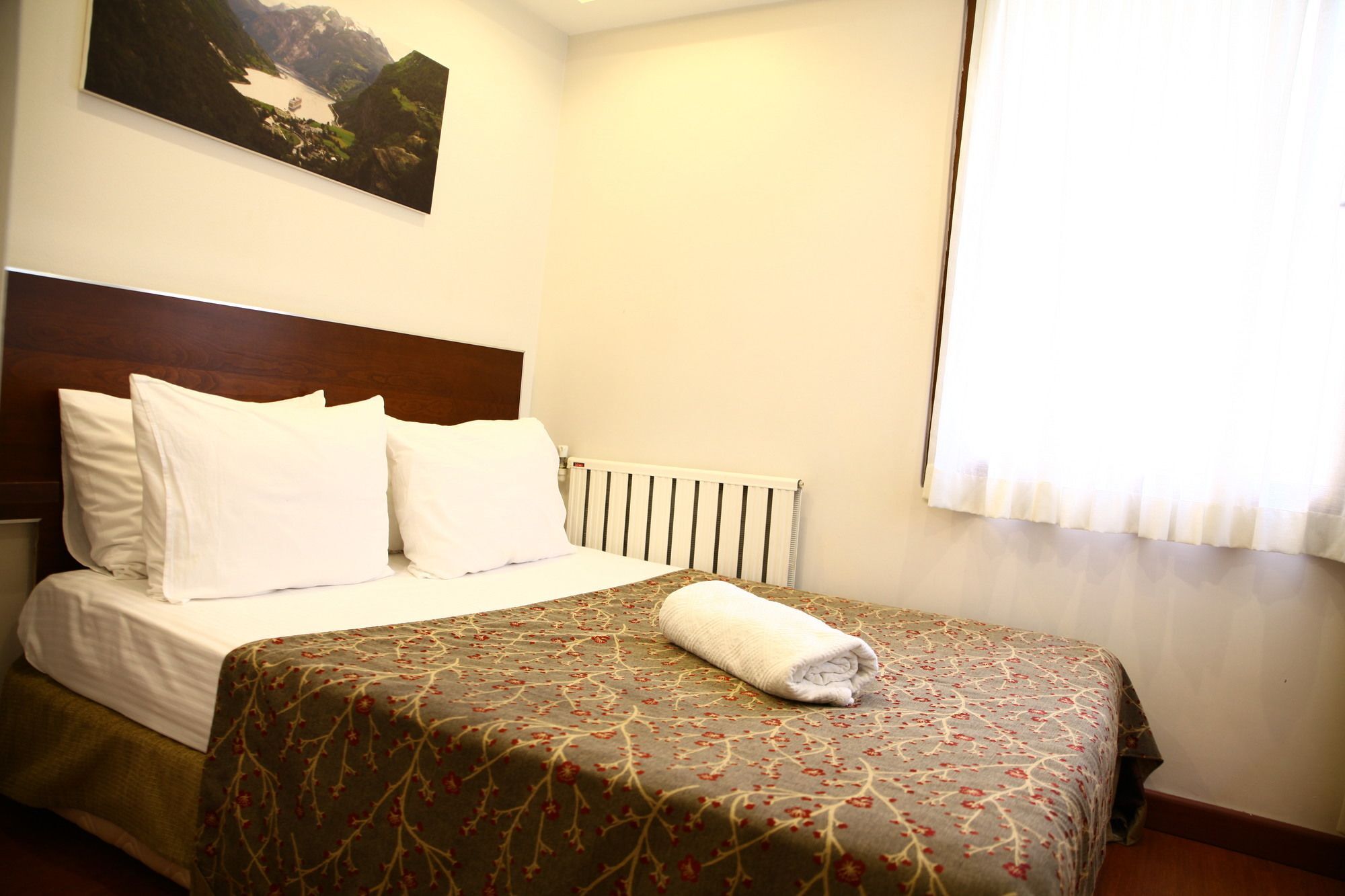 Buyukada Comfort Otel Adalar Zewnętrze zdjęcie