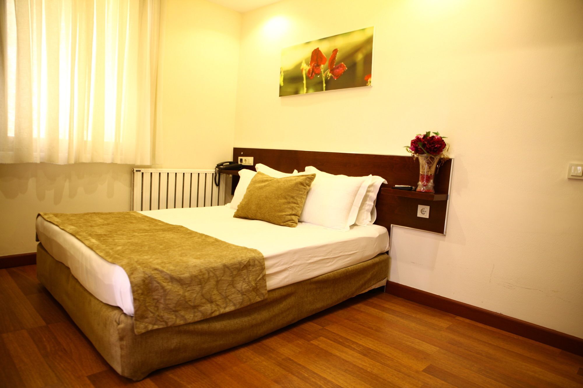 Buyukada Comfort Otel Adalar Zewnętrze zdjęcie
