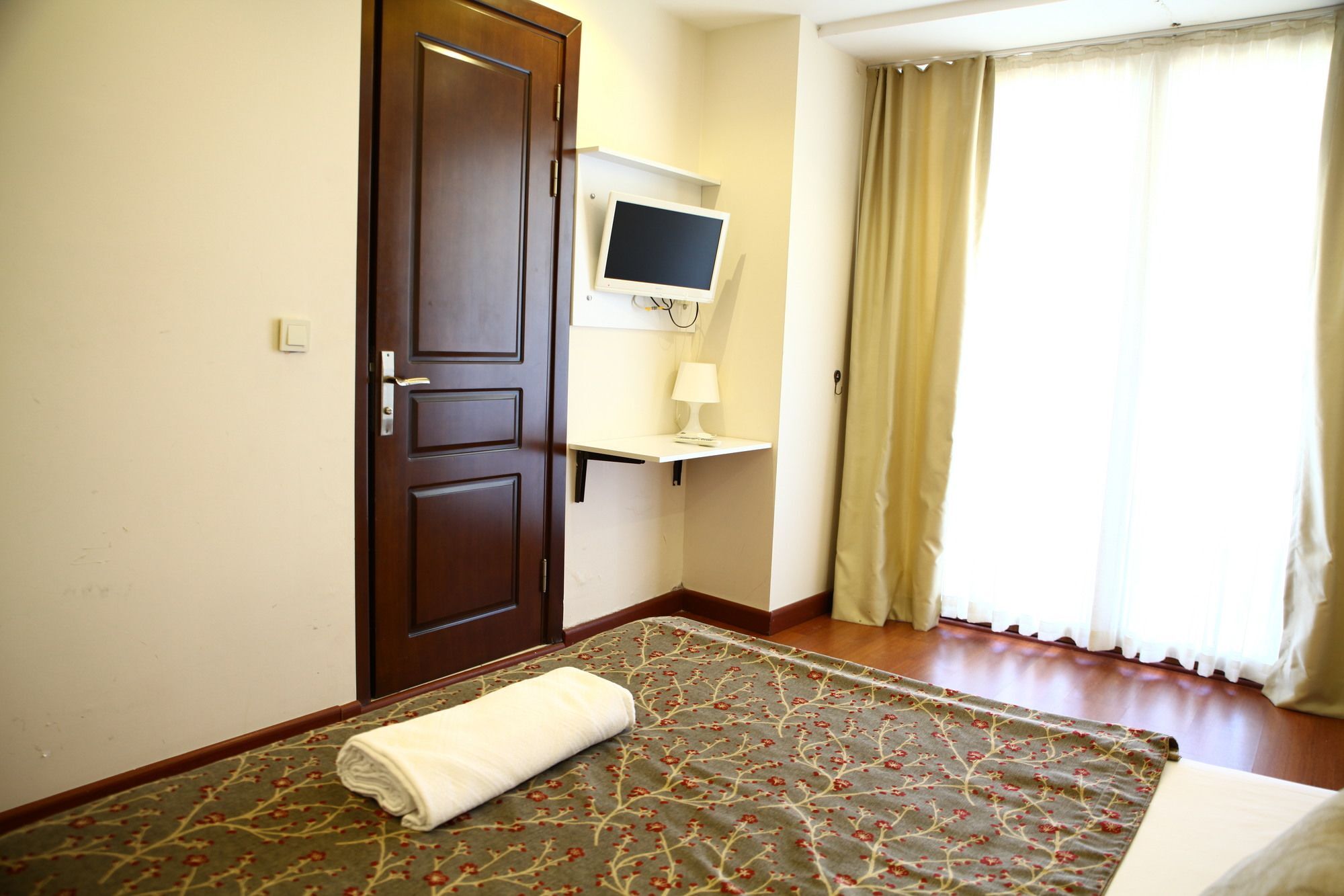 Buyukada Comfort Otel Adalar Zewnętrze zdjęcie